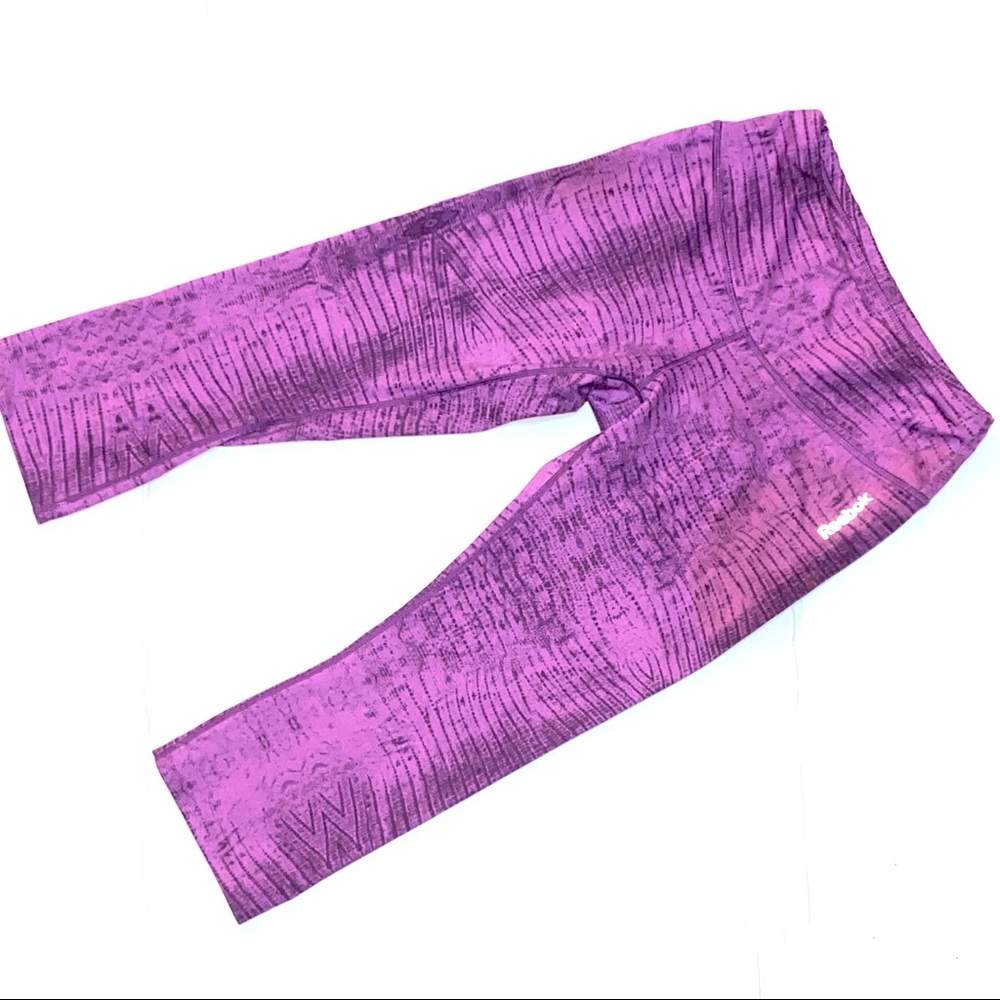 NWOT Reebok Snake Skin Print Cropped Leggings